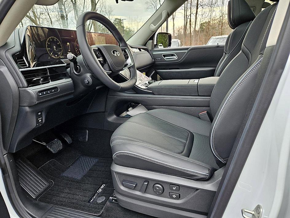 new 2025 INFINITI QX80 car, priced at $100,057