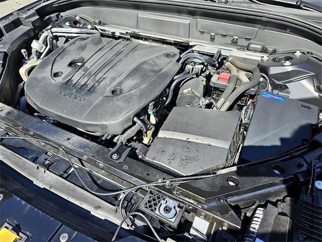 used 2022 Volvo XC60 car, priced at $30,984