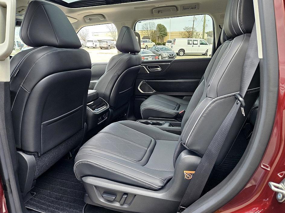 new 2025 INFINITI QX80 car, priced at $104,832