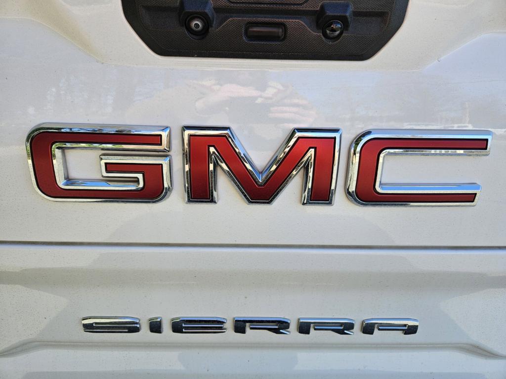 used 2022 GMC Sierra 1500 car, priced at $45,999