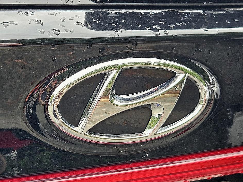 used 2022 Hyundai Santa Fe car, priced at $23,447