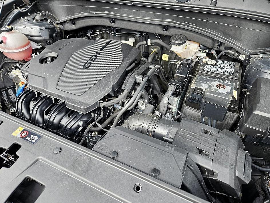 used 2022 Hyundai Santa Fe car, priced at $23,447