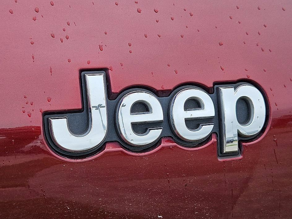 used 2021 Jeep Grand Cherokee L car, priced at $33,946