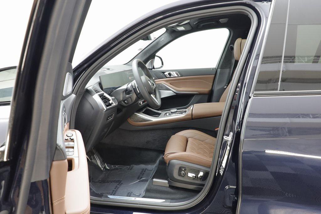 new 2026 BMW X7 car, priced at $99,375