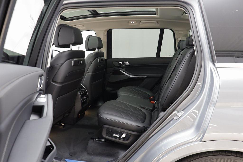 new 2026 BMW X7 car, priced at $92,860