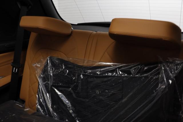 new 2026 BMW X7 car, priced at $95,040