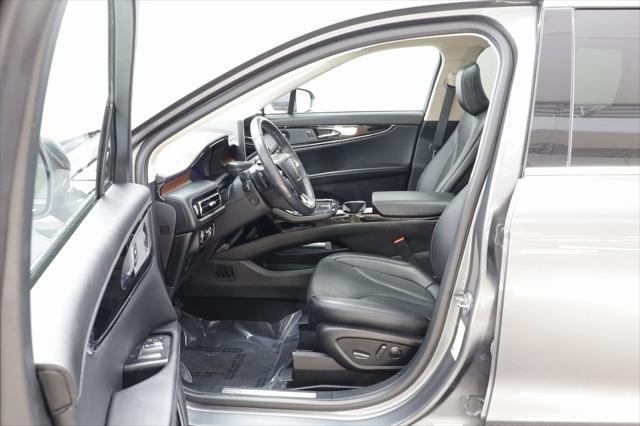 used 2023 Lincoln Nautilus car, priced at $42,577
