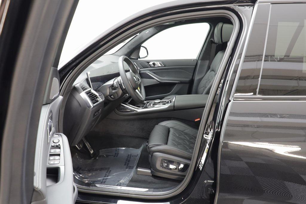 new 2026 BMW X7 car, priced at $98,725