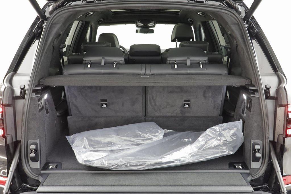 new 2026 BMW X7 car, priced at $98,725