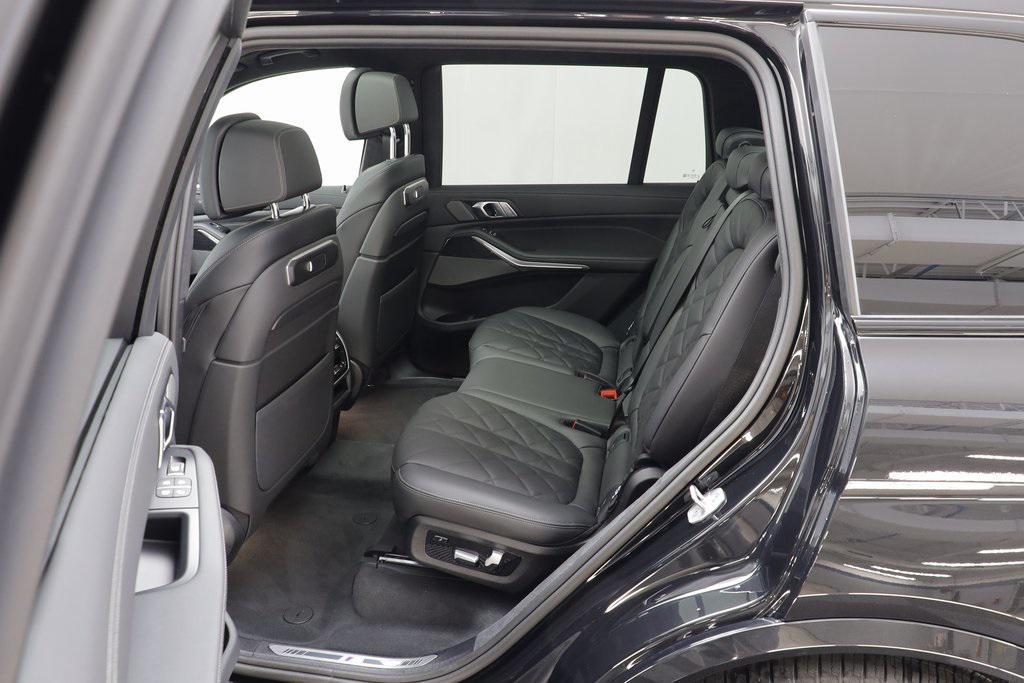 new 2026 BMW X7 car, priced at $98,725