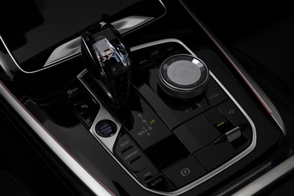 new 2026 BMW ALPINA XB7 car, priced at $162,625