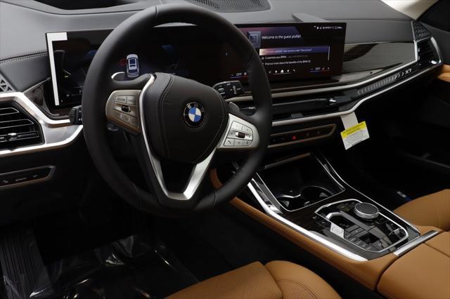 new 2025 BMW X7 car, priced at $87,720