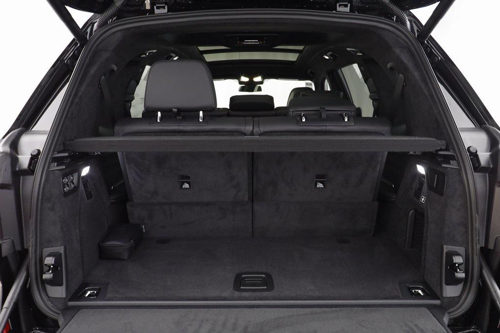 new 2026 BMW X7 car, priced at $96,740