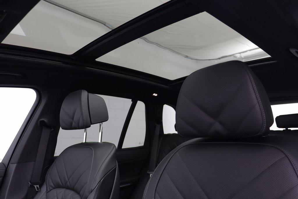 new 2026 BMW X5 PHEV car, priced at $86,675