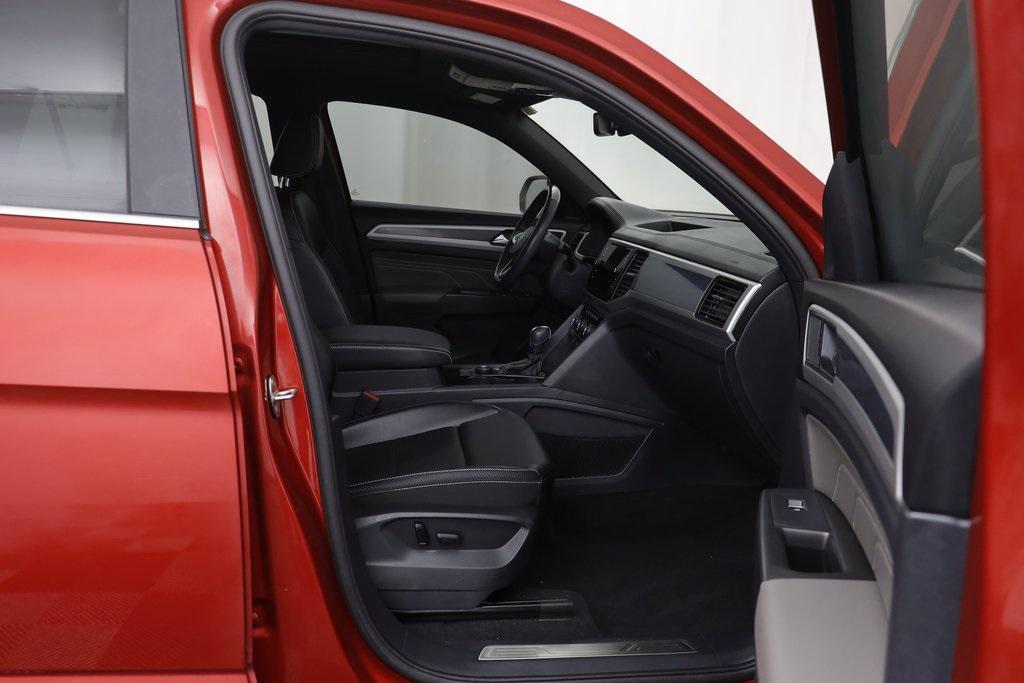 used 2022 Volkswagen Atlas Cross Sport car, priced at $26,577