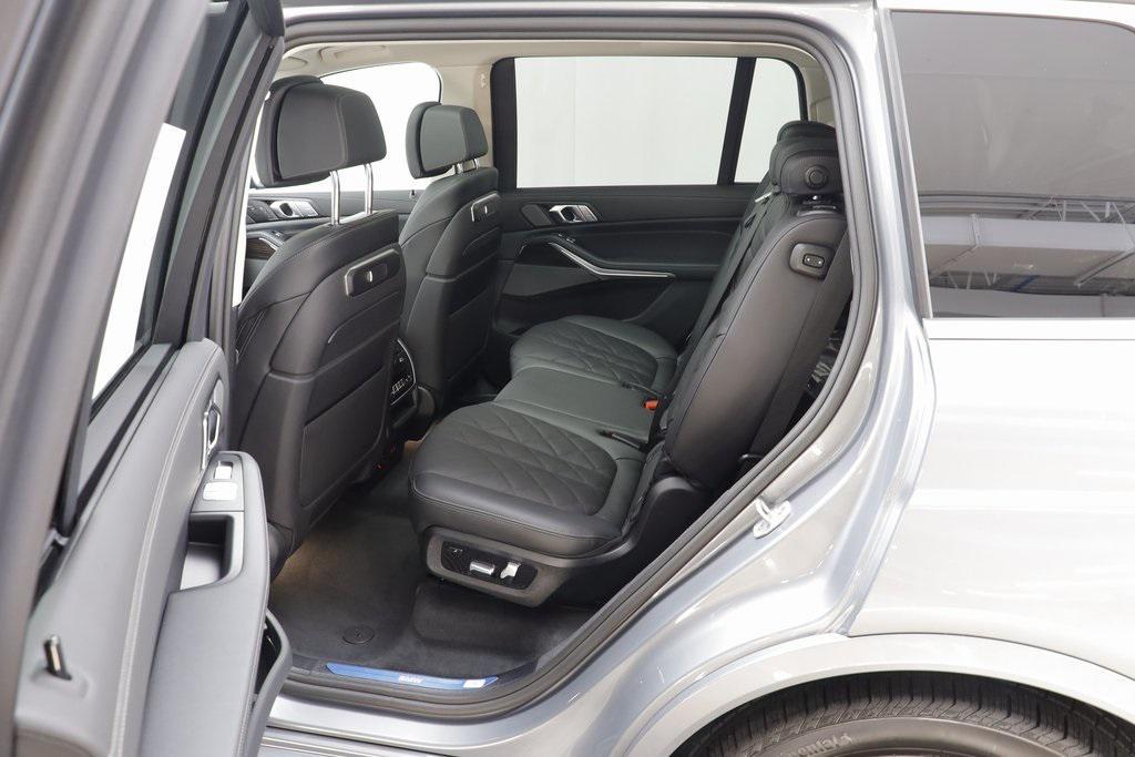 new 2026 BMW X7 car, priced at $97,460