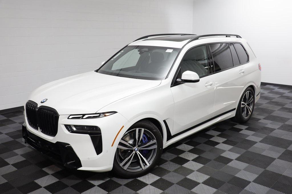 new 2026 BMW X7 car, priced at $97,110