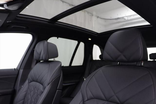 new 2025 BMW X5 PHEV car, priced at $85,110