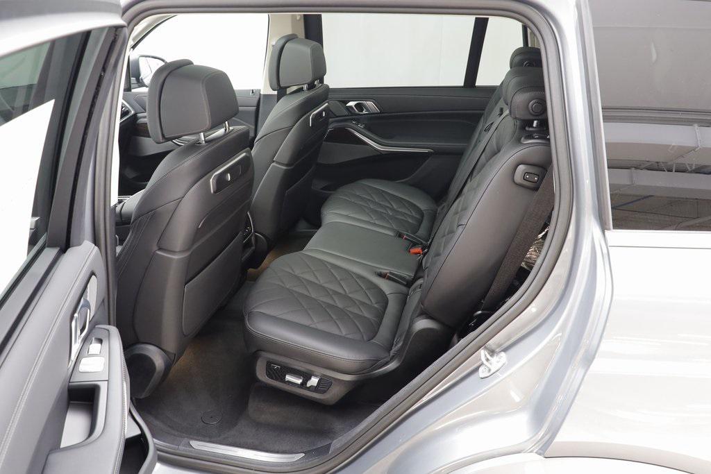 new 2026 BMW X7 car, priced at $94,990