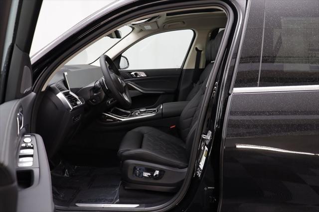 new 2026 BMW X7 car, priced at $90,540