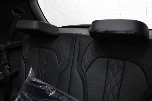 new 2026 BMW ALPINA XB7 car, priced at $162,625