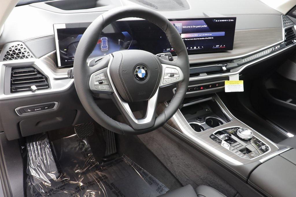 new 2026 BMW X7 car, priced at $99,285