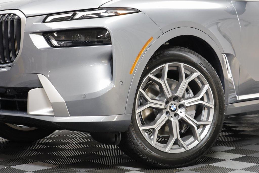 new 2026 BMW X7 car, priced at $99,285