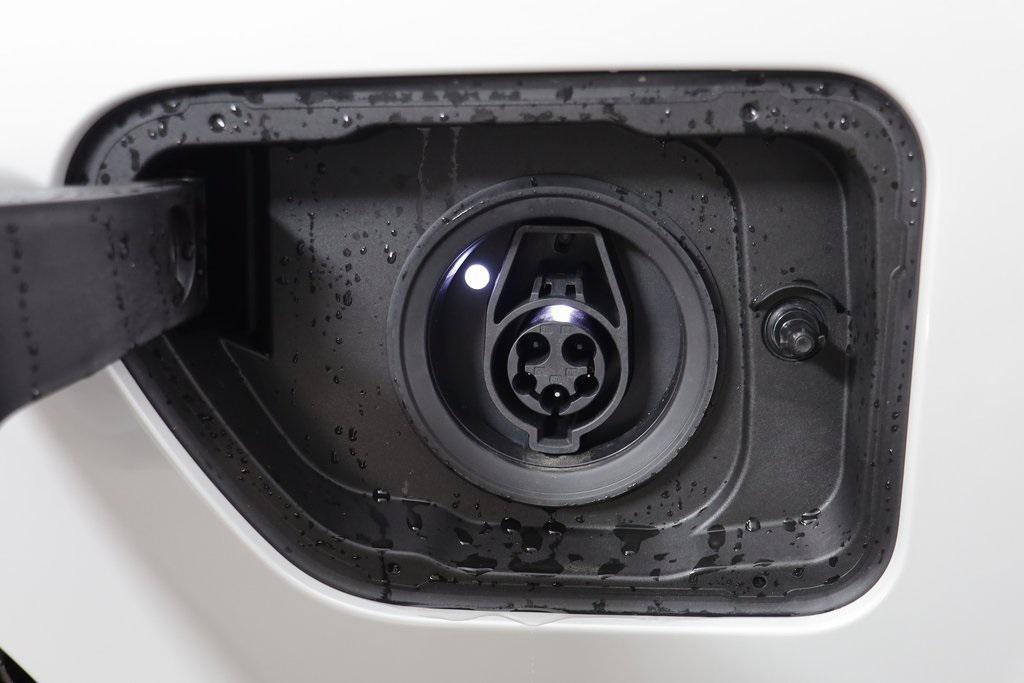 new 2026 BMW 750e car, priced at $114,605