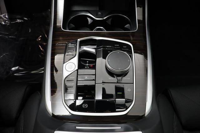 new 2026 BMW X7 car, priced at $93,675
