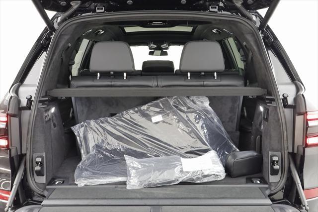 new 2026 BMW X7 car, priced at $121,420