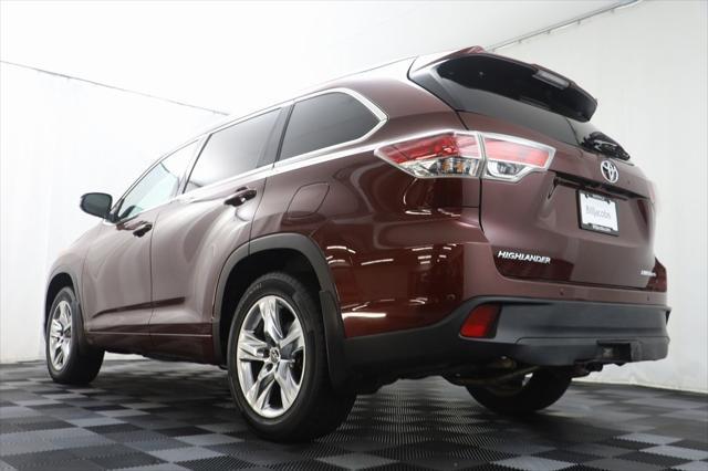 used 2016 Toyota Highlander car, priced at $18,577