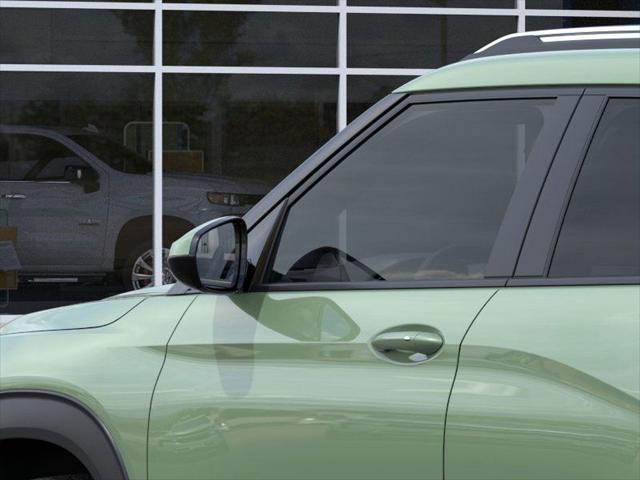 new 2025 Chevrolet TrailBlazer car, priced at $30,725