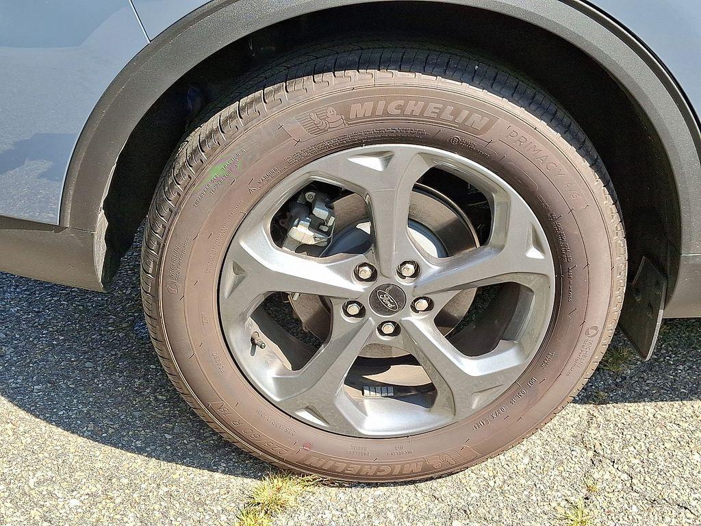 used 2025 Ford Escape car, priced at $30,907