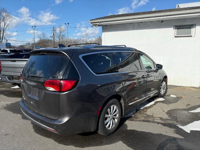 used 2018 Chrysler Pacifica car, priced at $17,885