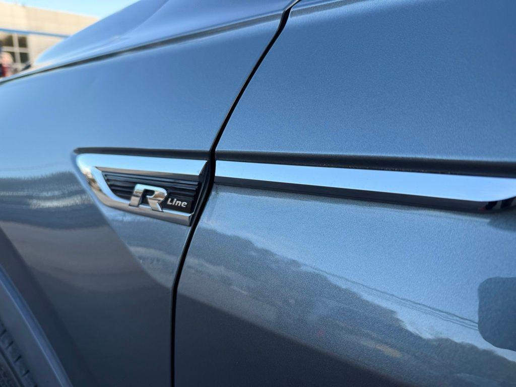 used 2021 Volkswagen Tiguan car, priced at $20,370