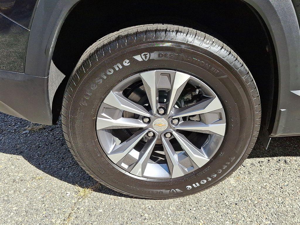 used 2026 Chevrolet Equinox car, priced at $29,906