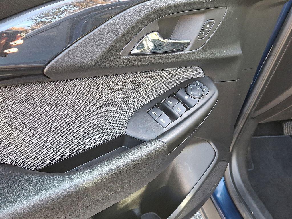 used 2023 Chevrolet TrailBlazer car, priced at $20,758