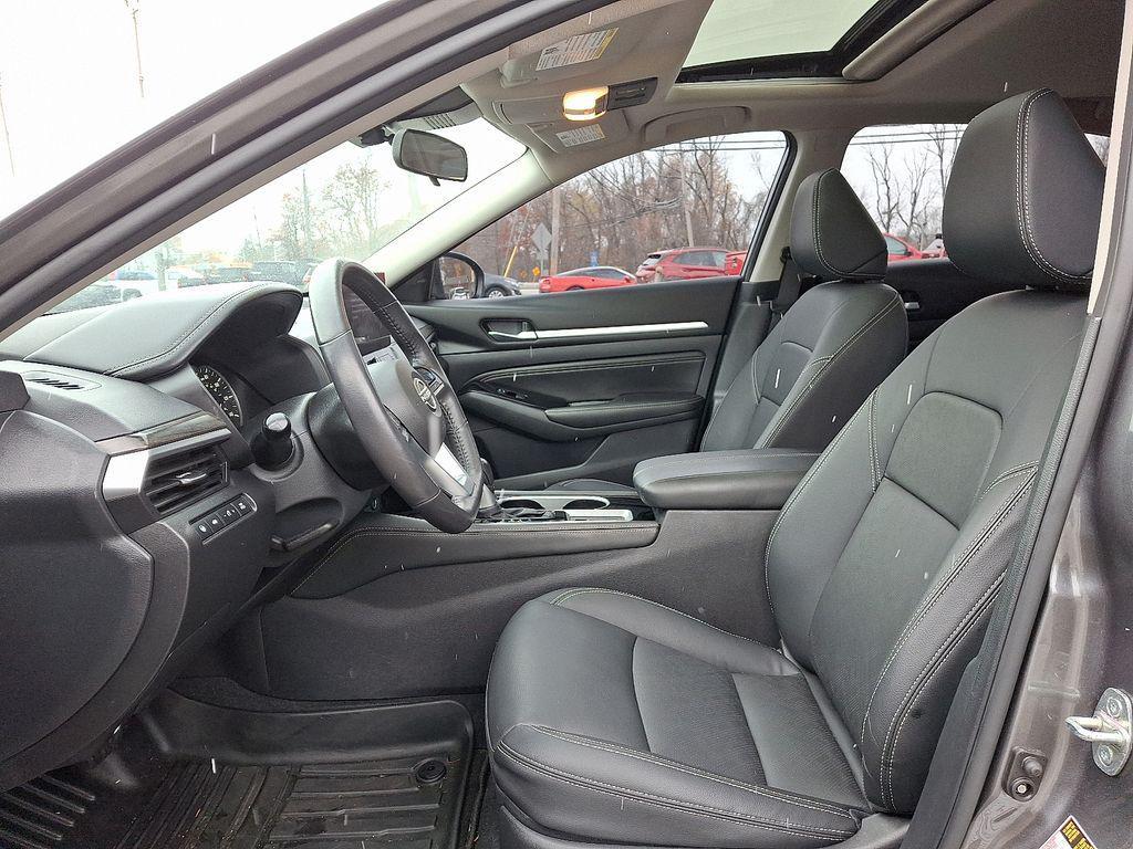used 2023 Nissan Altima car, priced at $21,966