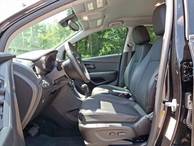 used 2022 Chevrolet Trax car, priced at $18,091