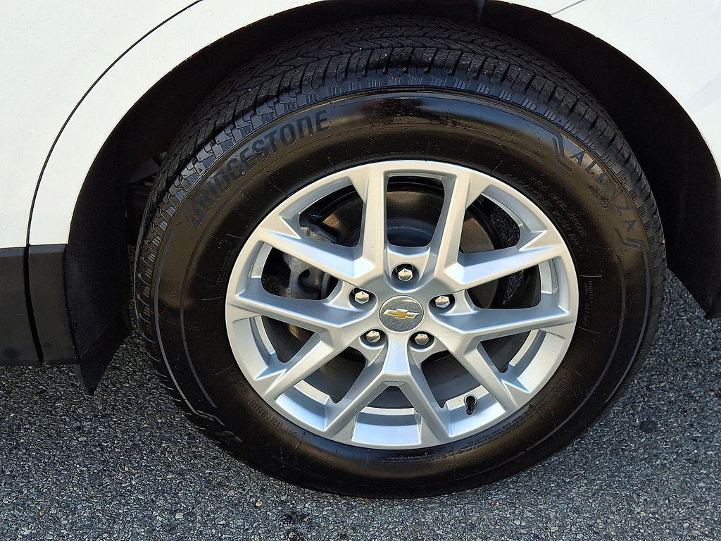 used 2022 Chevrolet Equinox car, priced at $20,237