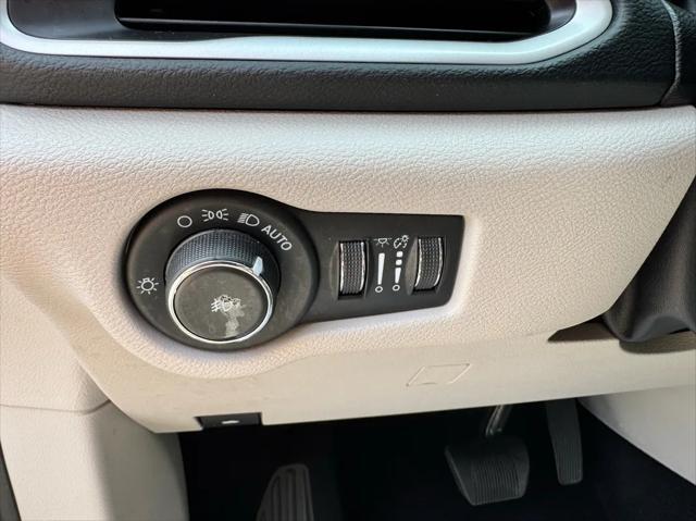 used 2023 Chrysler Pacifica car, priced at $23,994