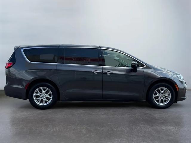 used 2023 Chrysler Pacifica car, priced at $23,994