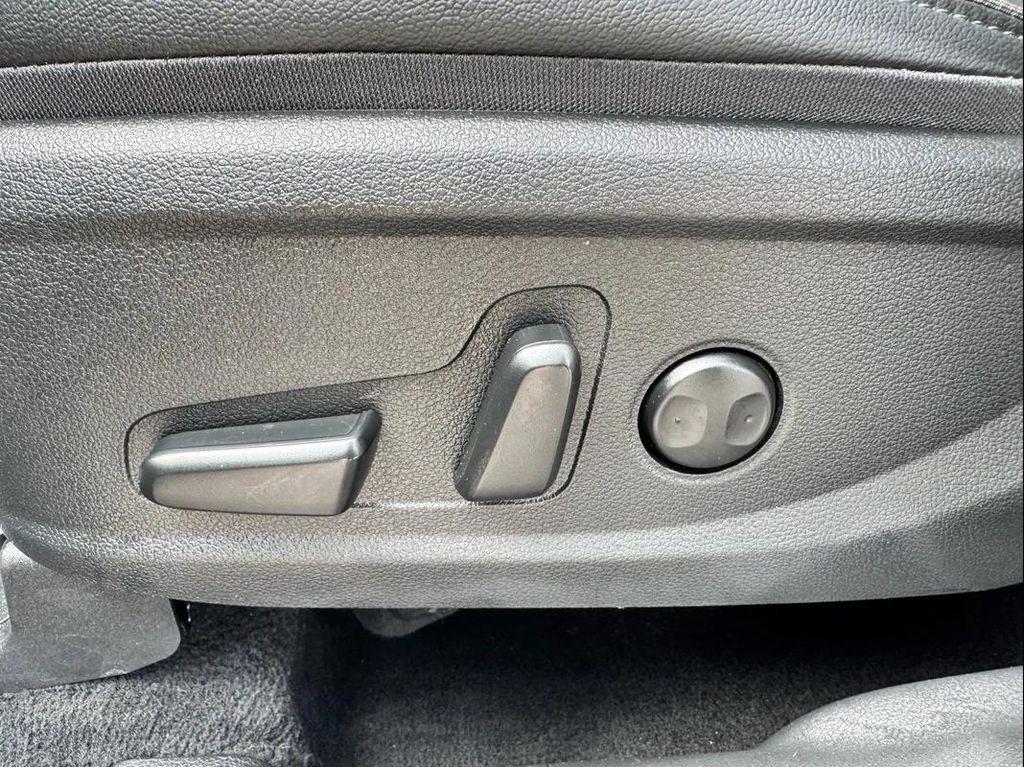 used 2022 Hyundai Santa Fe car, priced at $24,994