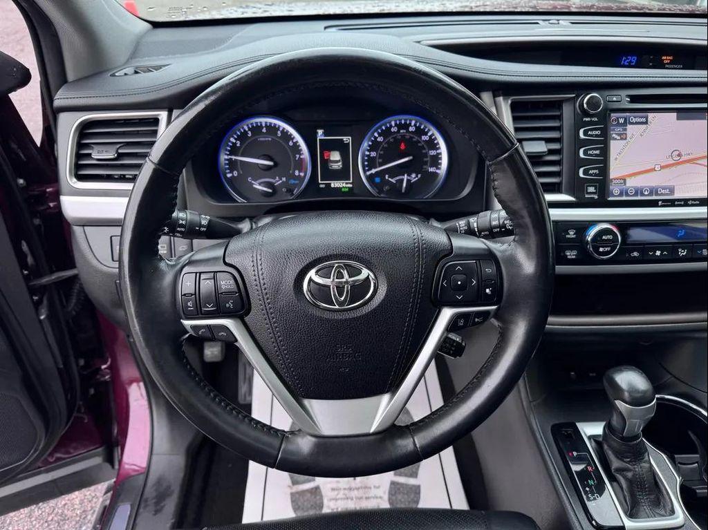 used 2019 Toyota Highlander car, priced at $26,494
