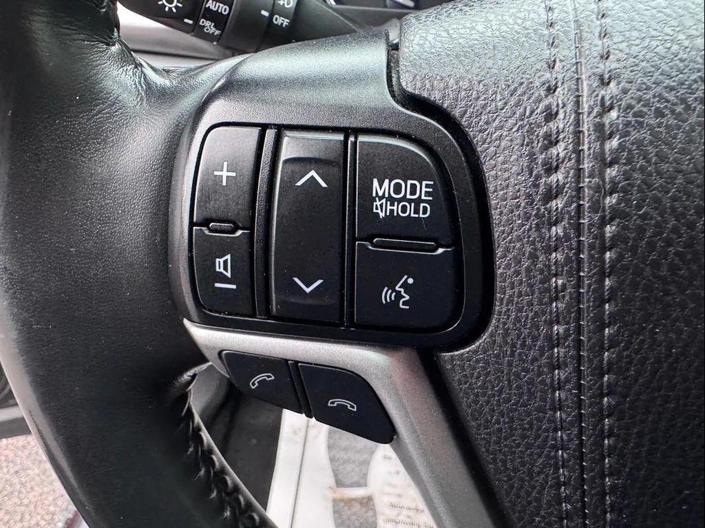 used 2019 Toyota Highlander car, priced at $26,494