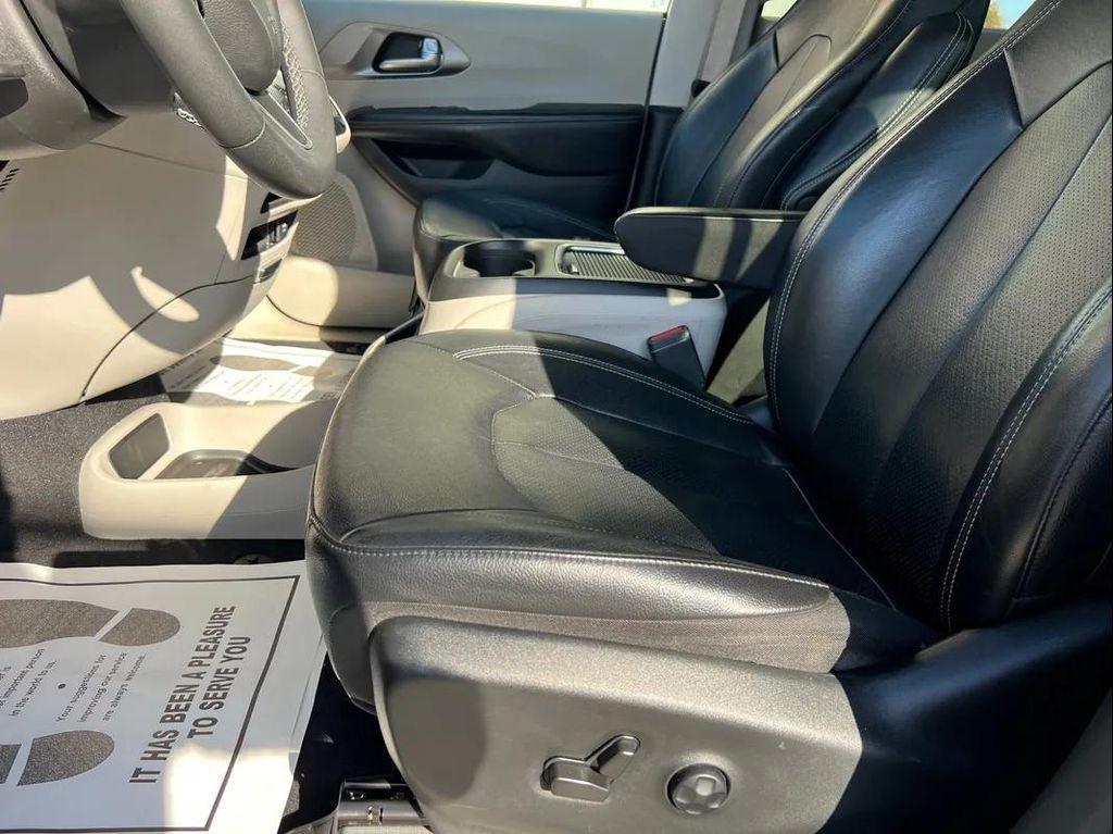 used 2022 Chrysler Pacifica car, priced at $35,994