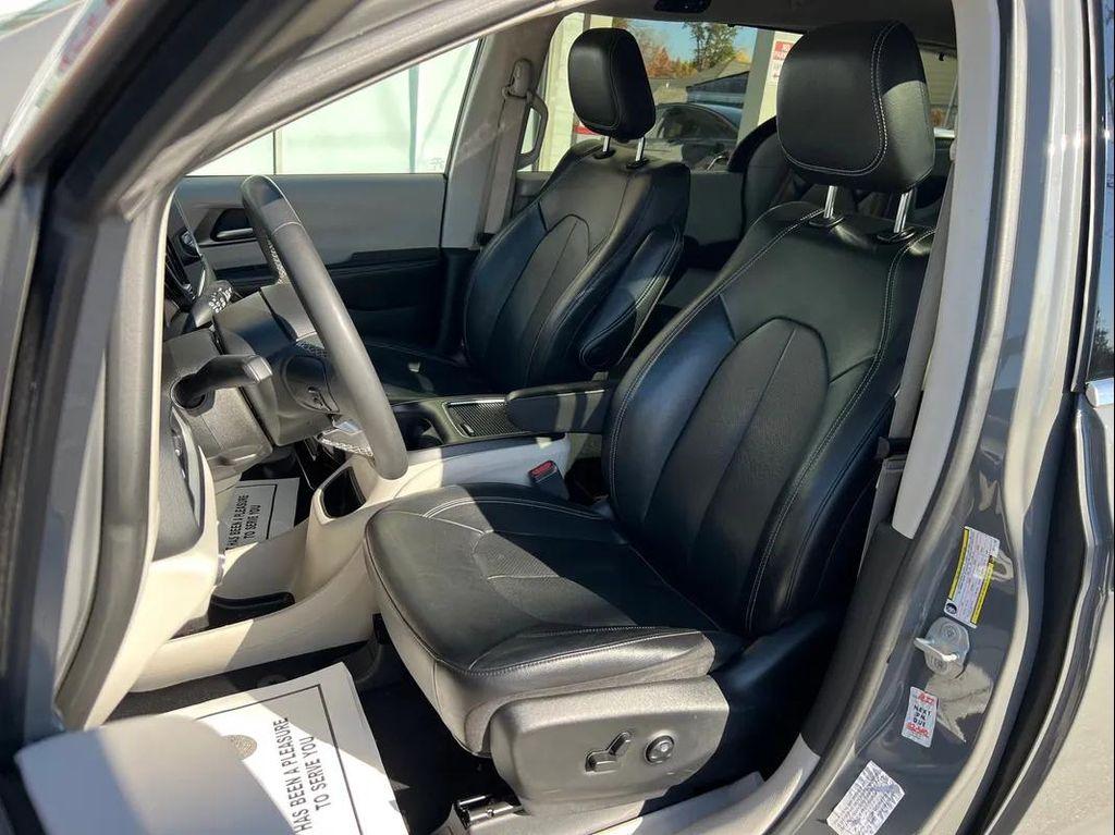 used 2022 Chrysler Pacifica car, priced at $35,994