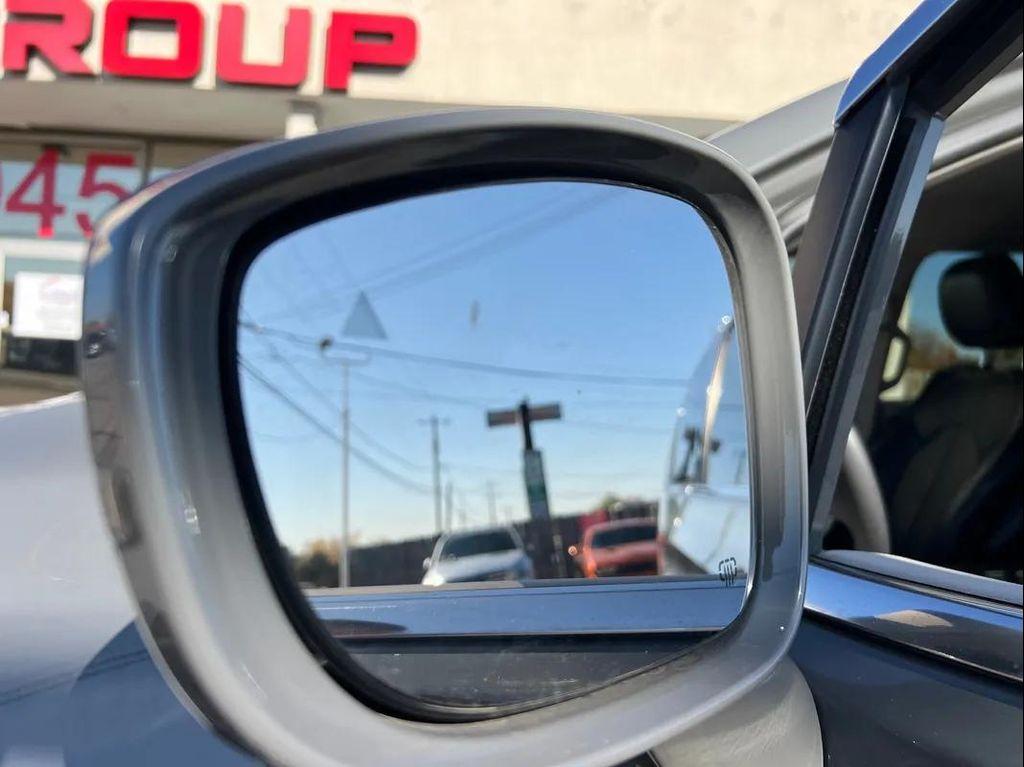 used 2022 Chrysler Pacifica car, priced at $35,994