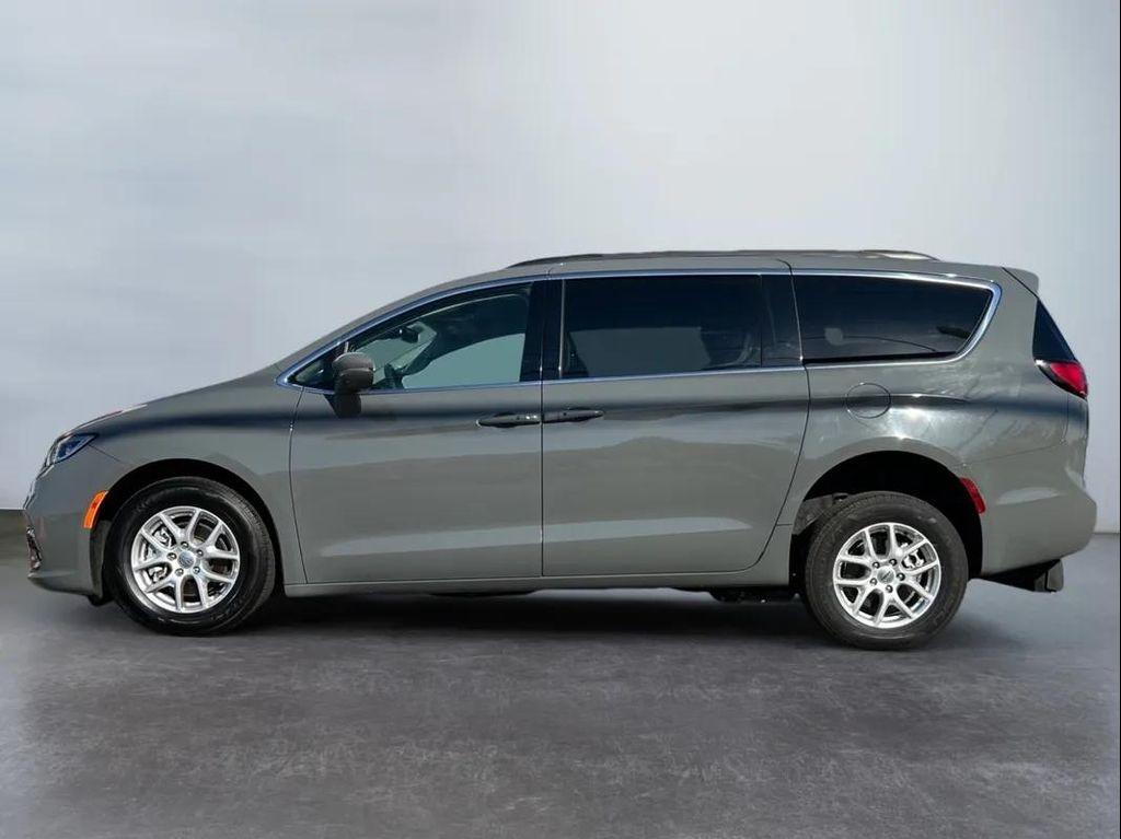 used 2022 Chrysler Pacifica car, priced at $35,994
