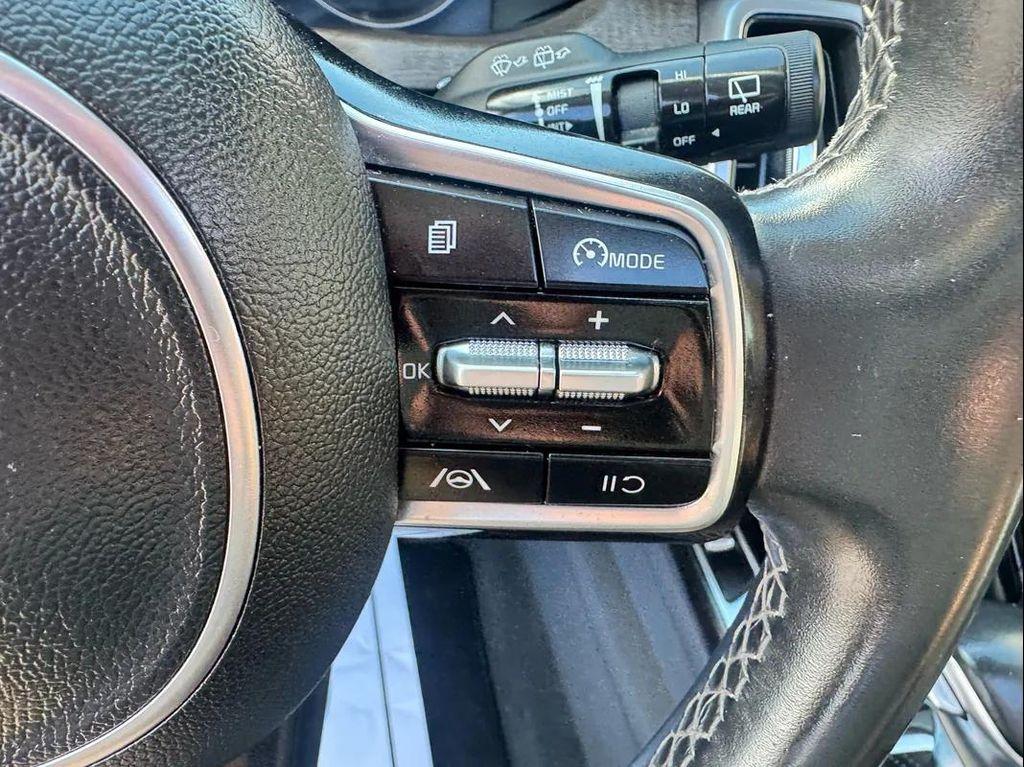 used 2023 Kia Sorento car, priced at $26,994